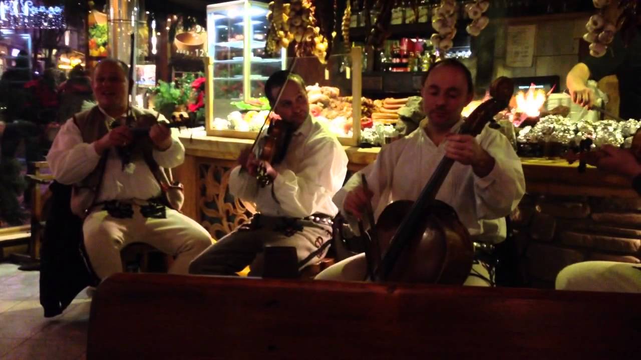 ZAKOPANE, KOLOROWA, PĘDZĄCE JEŻE
