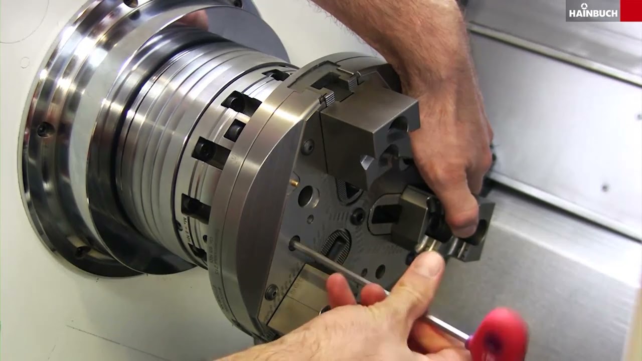 The most flexible chuck and collet solution we've seen and it works on a milling machine to