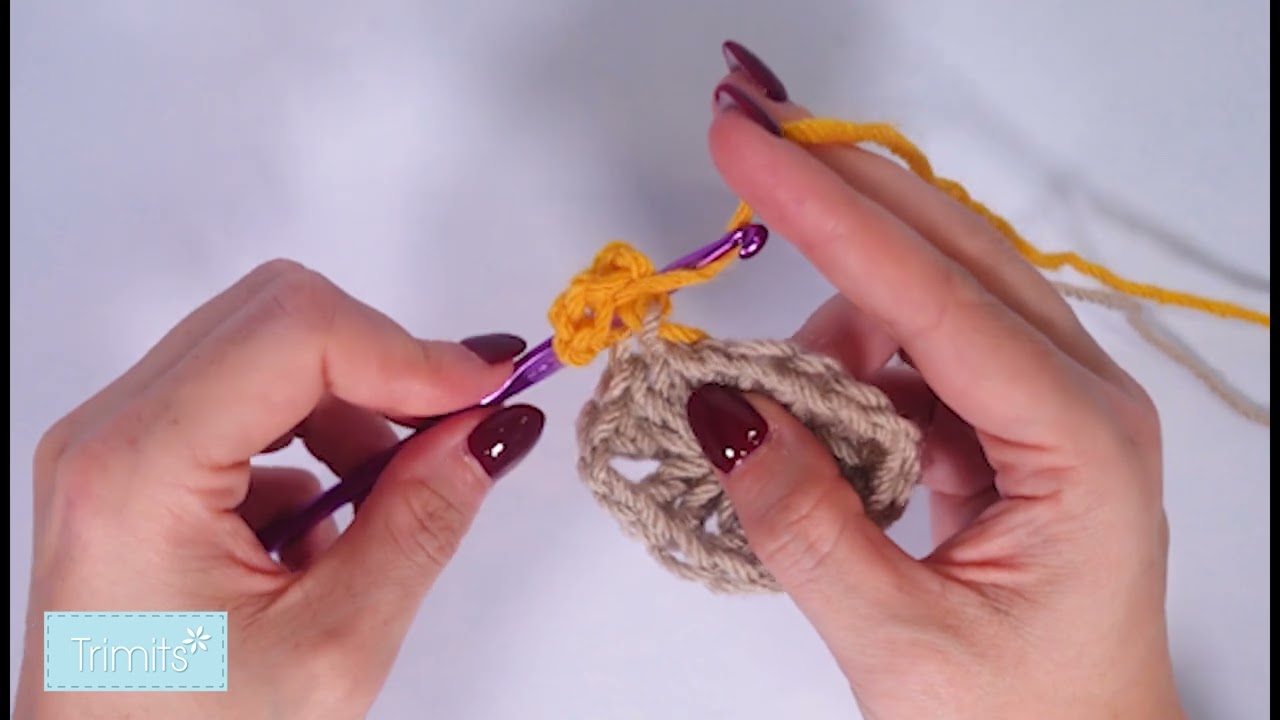 How to crochet (left handed)