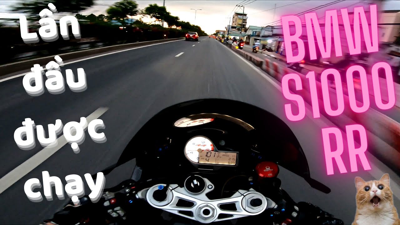 Dạo phố cực mạnh cùng BMW S1000RR ( Walking around with BMW S1000RR)