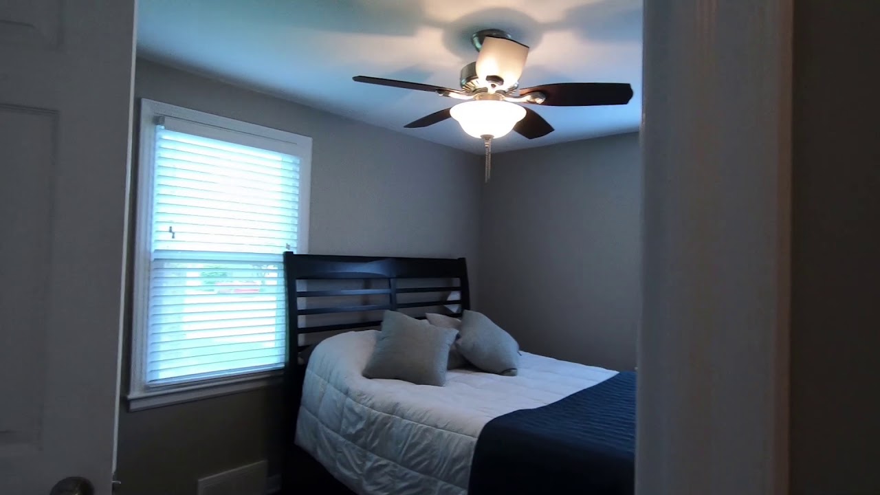 7018 Beverly St, Overland Park, KS 66204