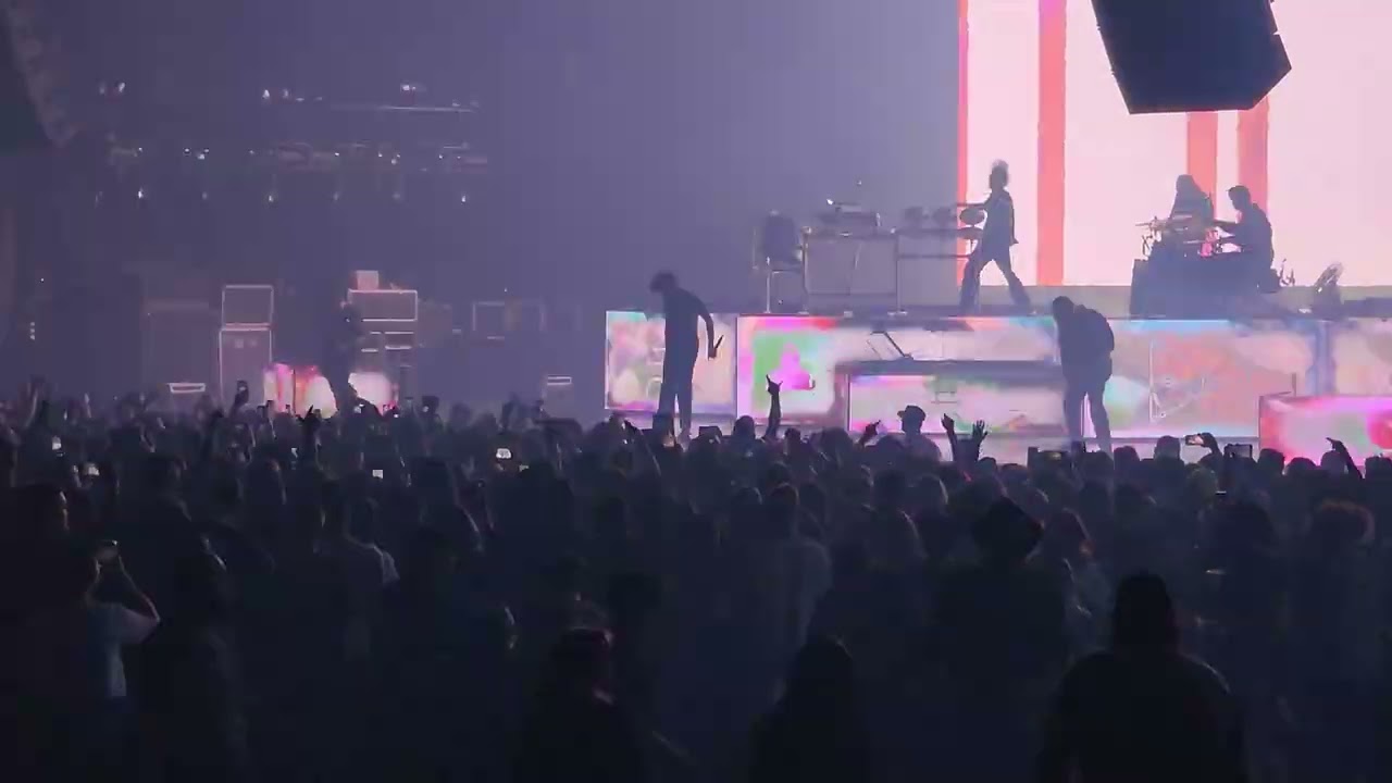 Bring Me The Horizon / Mantra live @ Toyota Music Factory 10/18/22