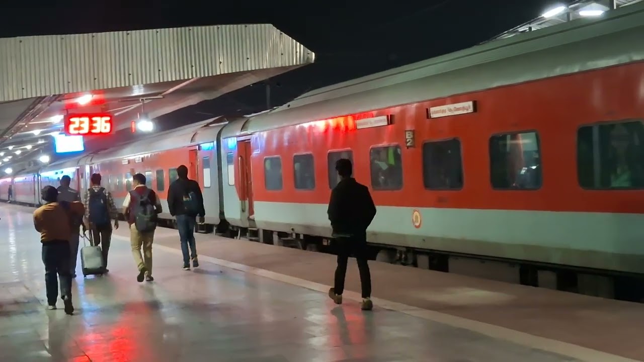 Clear announcement for 20958 New Delhi- Indore and 22655 Ernakulam- Hazrat Nizamuddin SF Express 