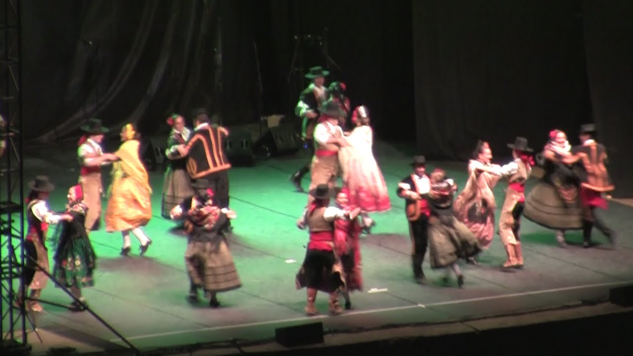 Jota Enredá (Coros y Danzas de Badajoz) - XXXVI FFIE