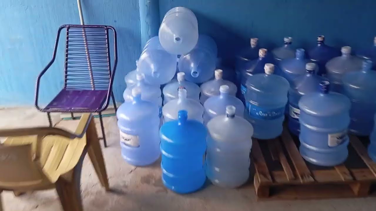 Distribuidora de Água e Gás - Iniciando o Dia Com Muitas Bojita Entregues 