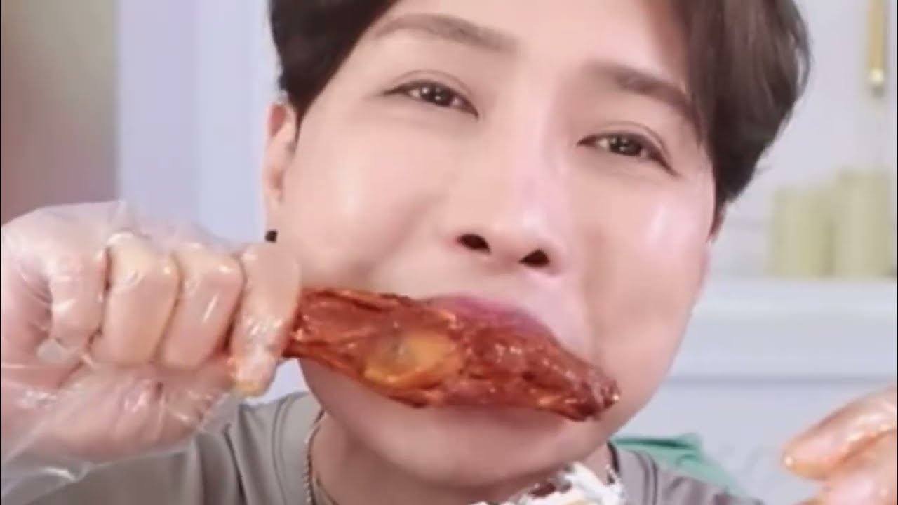 문복희를 알기 전 복스럽게(?) 먹는 김기수