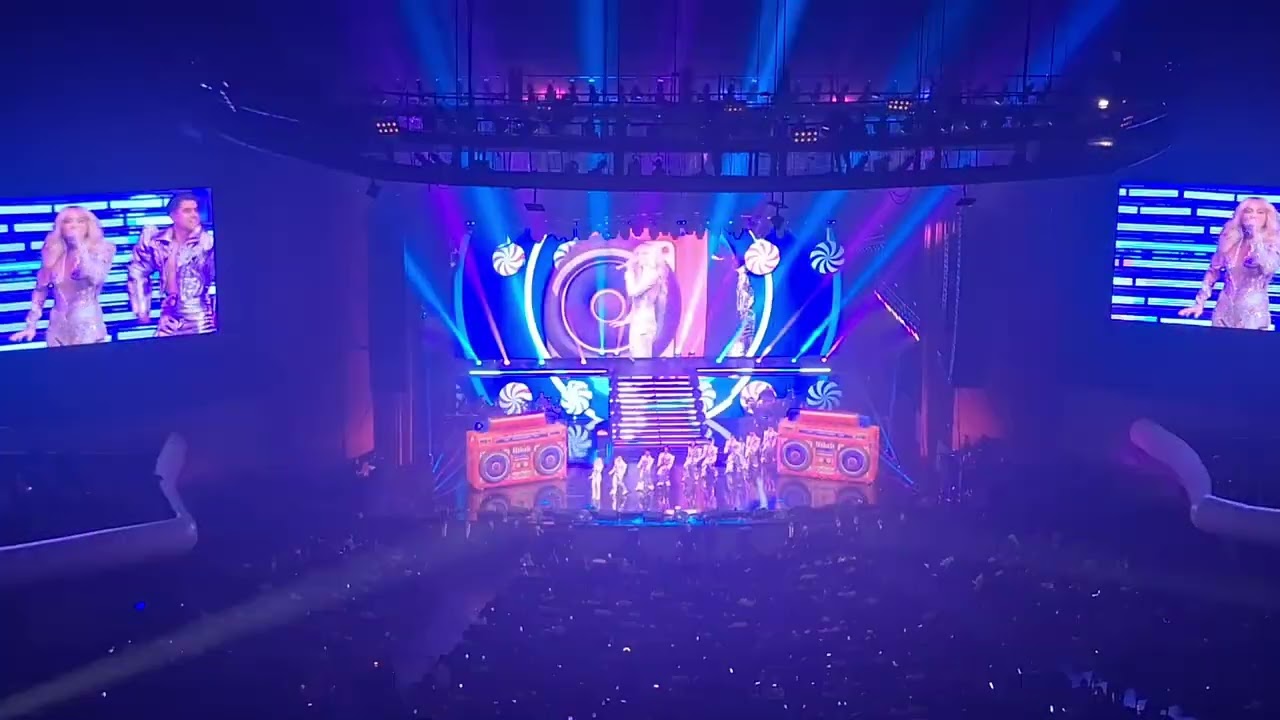 tour icónica YURI