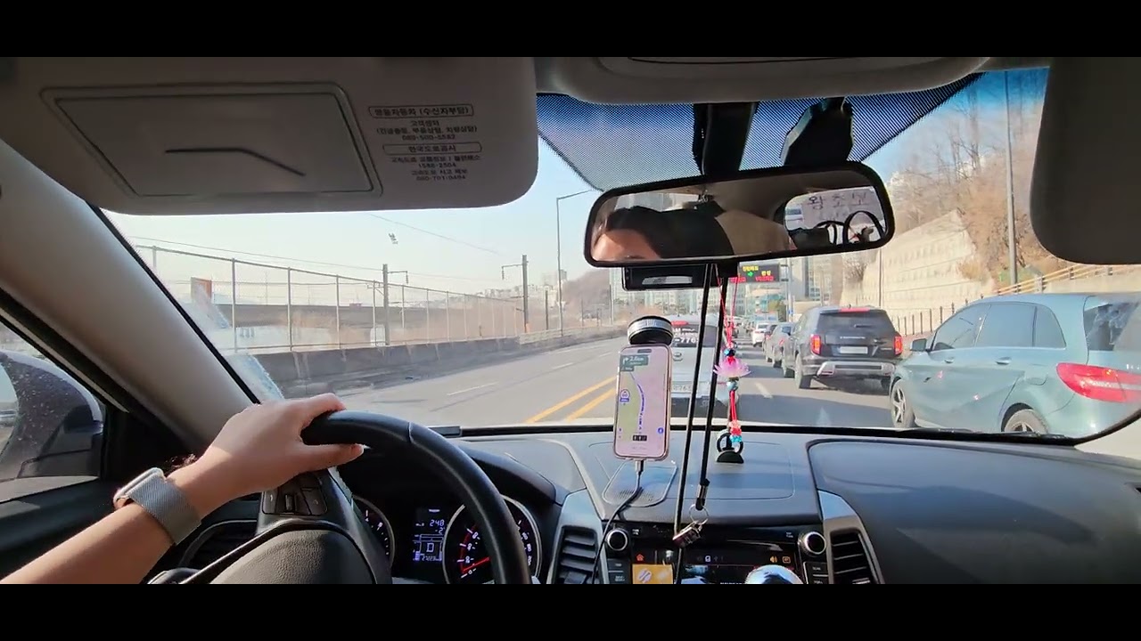 10시간 3일 자차 운전 연습으로 모든걸 마스터한  24살 학생 고객님^