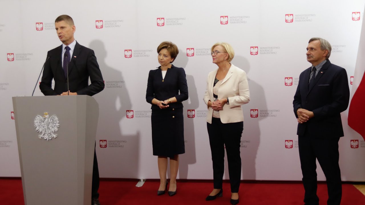 Bezpieczny powr&oacute;t do szk&oacute;ł - konferencja prasowa MEN I MRPiPS