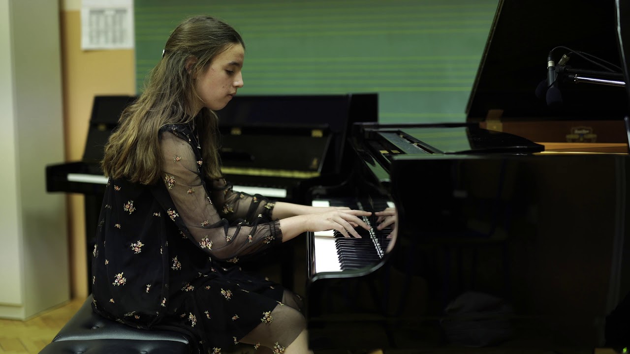 Lucija Turk - Dora Pejačević: Ruža