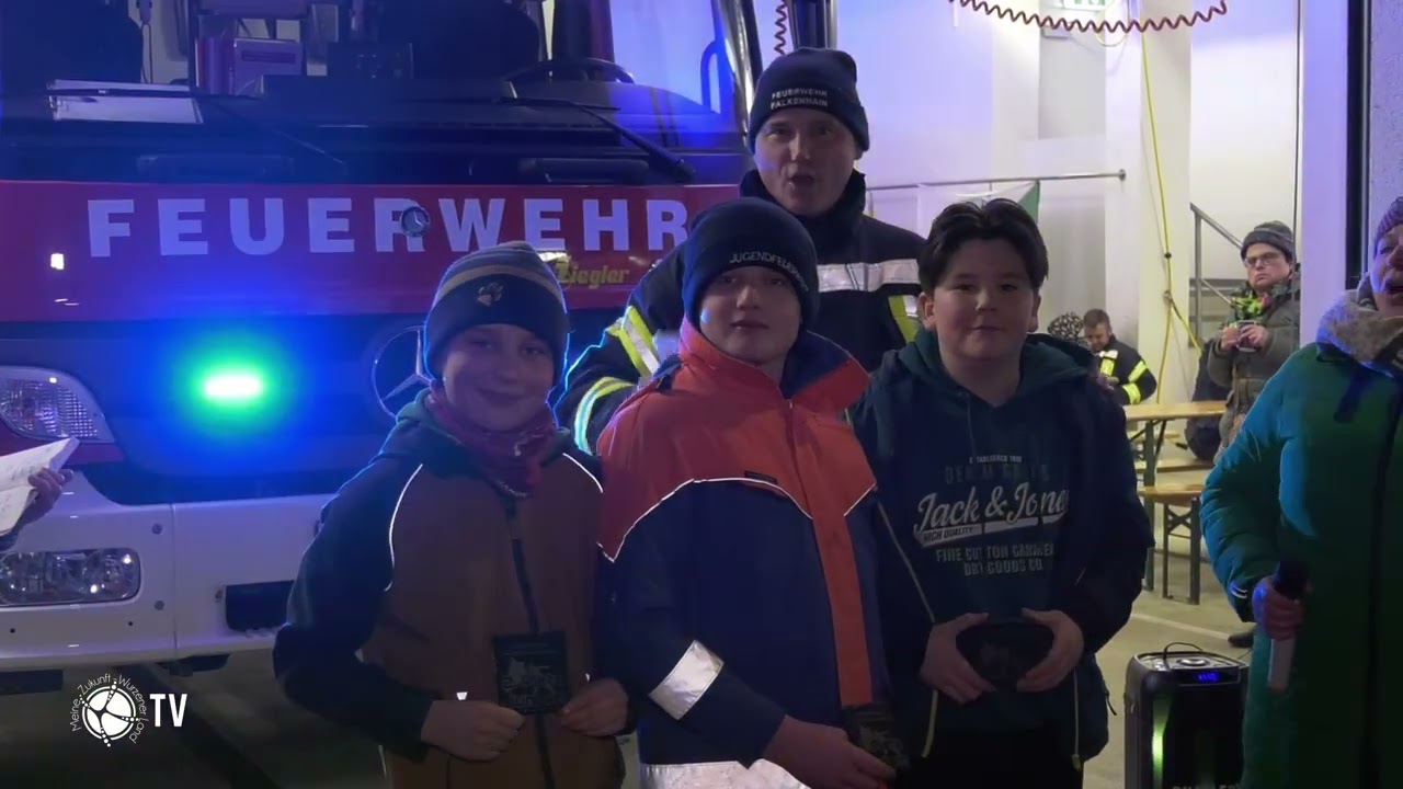 Zwischen Werfen und Verbrennen Neujahrsfeuer in Falkenhain