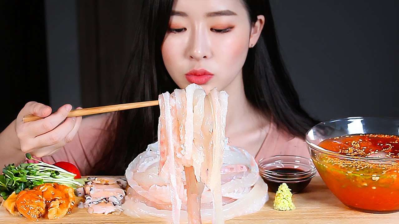 ASMR камбала лапша рыбы сашими MUKBANG EATING SHOW