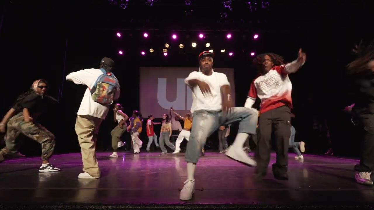 UEZ | Spectacle EN2K | GEM.IN.I. CREW 2023