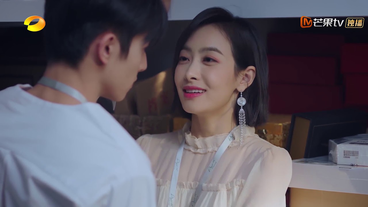 【下一站是幸福】繁星相亲被抓包？元宋兴师问罪不忘壁咚 | Find Yourself - Clip