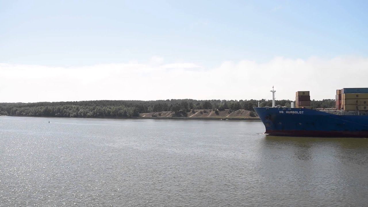 Konteinervežis HS HUMBOLDT &scaron;vartuojasi Klaipėdos uoste