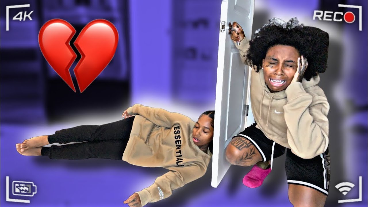 I WAS OUT WITH THE DOOR LOCKED .. ( 💔)