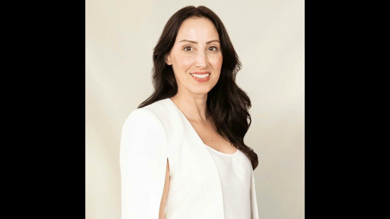 Julie Colombino-Billingham on Building Deux Mains and Creating Jobs in Haiti