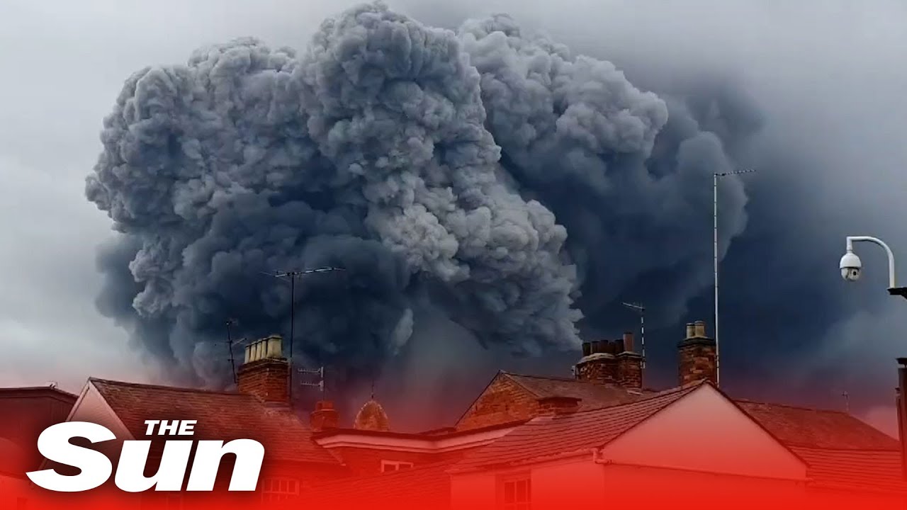 Locals told stay away as &lsquo;explosions&rsquo; and thick black smoke engulf Leamington Spa
