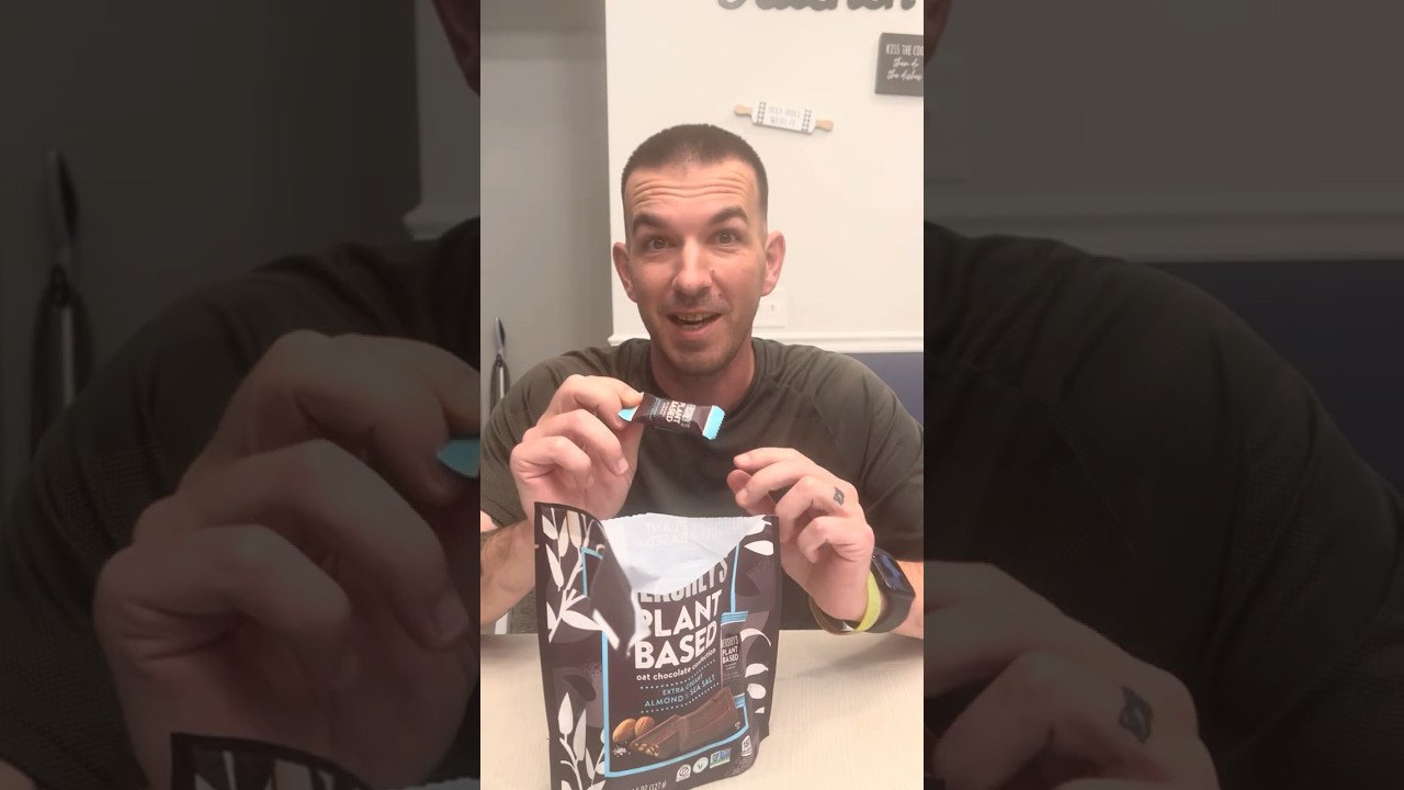 Hershey&rsquo;s Plant-Based Chocolate with Almonds Review 🍫🌱 | 10/10 #vegan #shorts #foodreview