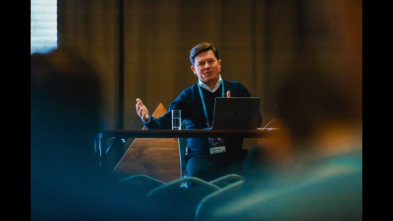 PLNOG23 - Arkadiusz Giedrojc - Huawei’s implementation of Containers Networking