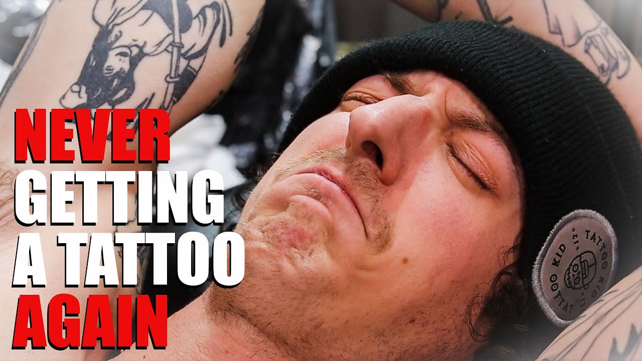 Пилот: Больно ли делать татуировку на животе?