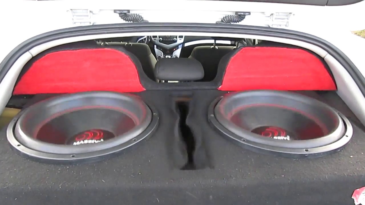 Massive 2x 4000 waat 2000 rms spl 15