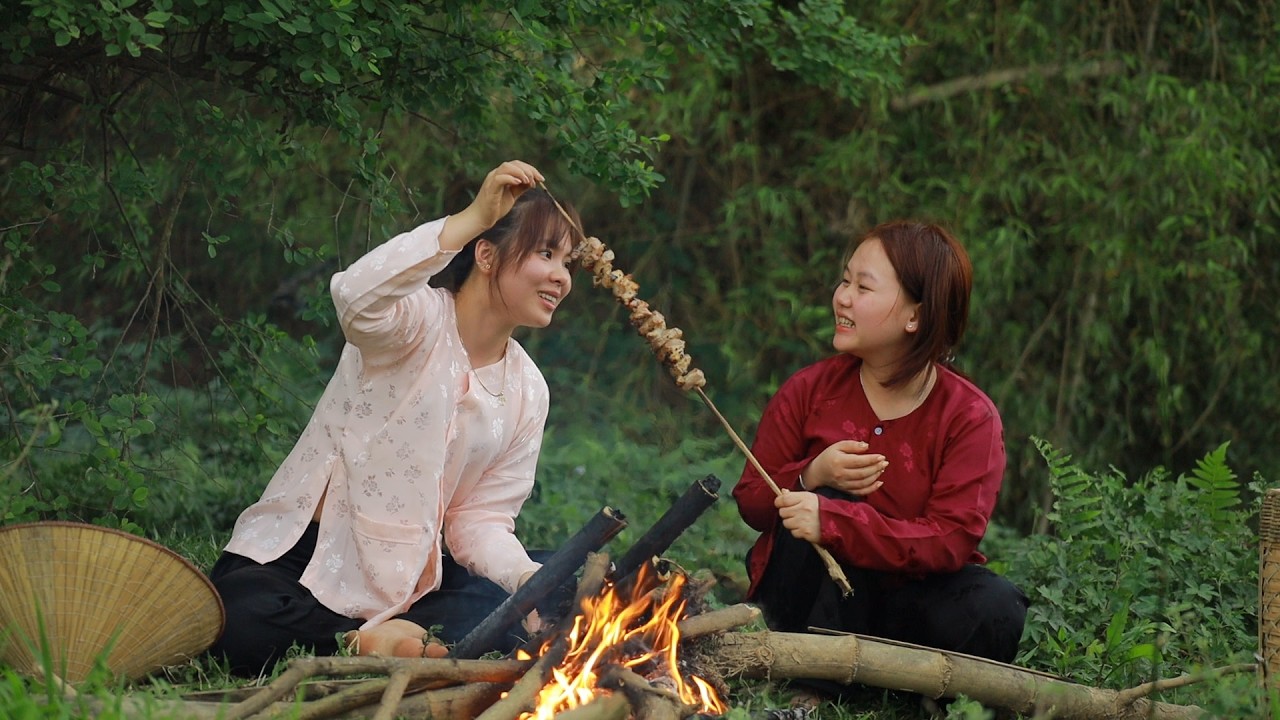 Let's go on a picnic with my sisters, grilling bamboo rice and mountain-flavored grilled meat.