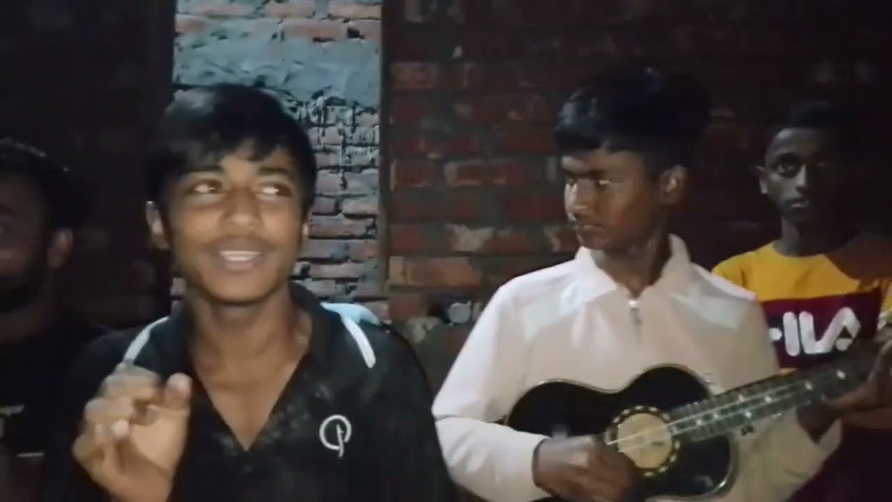 বিয়ের পড়ে বউ ছেরে যায়না একটু নড়া৷,,,, অনেক সুন্দর একটা গান সবাই লাইক কমেন্ট শেয়ার করবেন ধন্যবাদ 