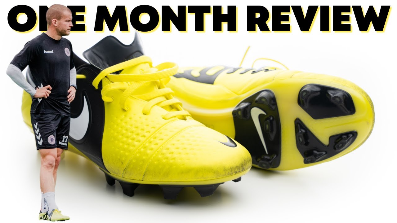 ICONIC FOOTBALL BOOTS... But meh?