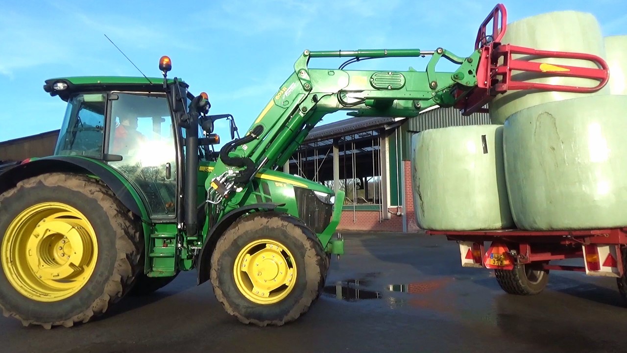 2026 Delivering bales