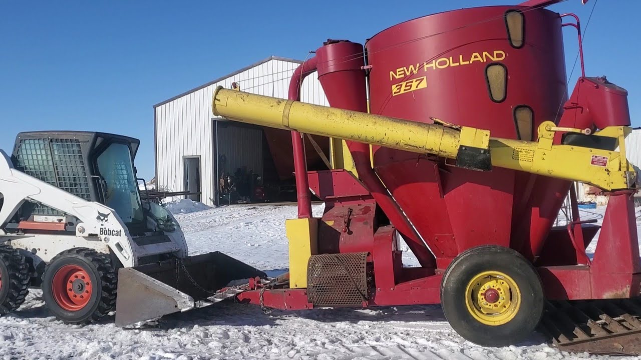 New Holland 357 Grinder Mixer
