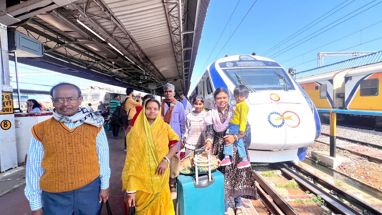 মা বাবাদের নিয়ে মাঝরাতে বন্দেভারত চড়ে পুরী রওয়ানা দিলাম / Puri Vlog Part 1