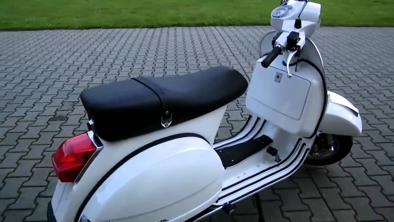 Vespa PX 150 -11 Roller/Scooter weiss 2011