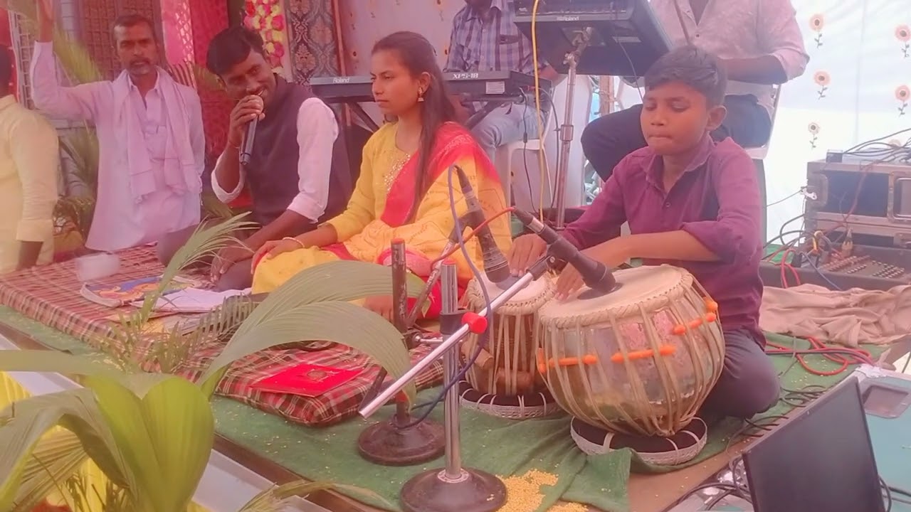 सुभेदाराची सून होती सुंदर अशीराजा शिवबाने धाडली जशीच्या तशी