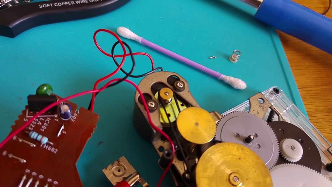 Fixing a Sony WM-22 Walkman: Part 1 (Fixing Old Junk)