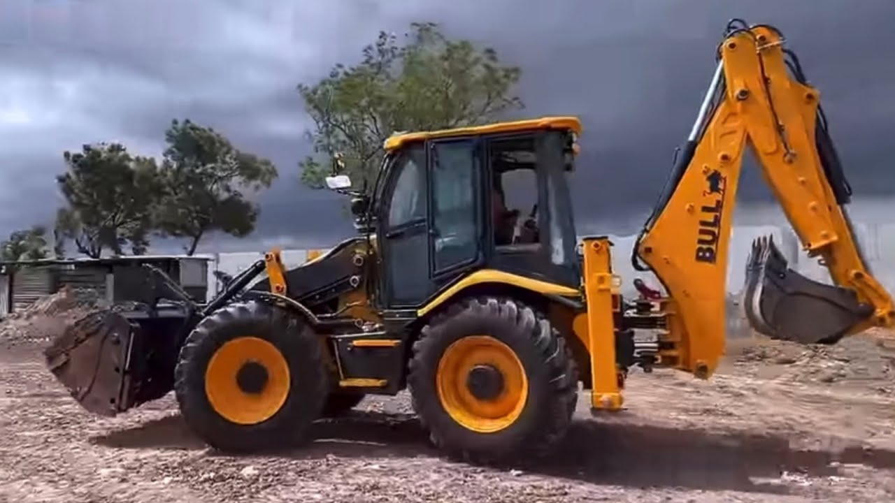 न्यू मॉडल Bull🐂 CS4 देखिए अंत  #trendingvideo #youtubevideo #viralvideo #jcb #farming #bull 