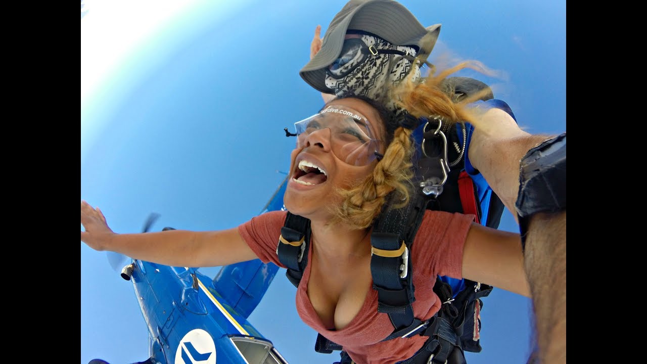 SKYDIVING IN BYRON BAY AUSTRALIA! UNREAL!!