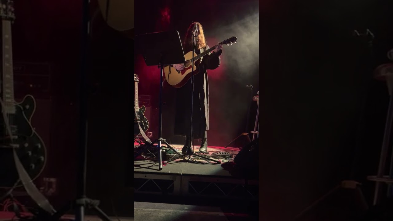 Oui Oui, Marie - Chelsea Wolfe Cover - Manning Bar, Sydney 17/06/2022