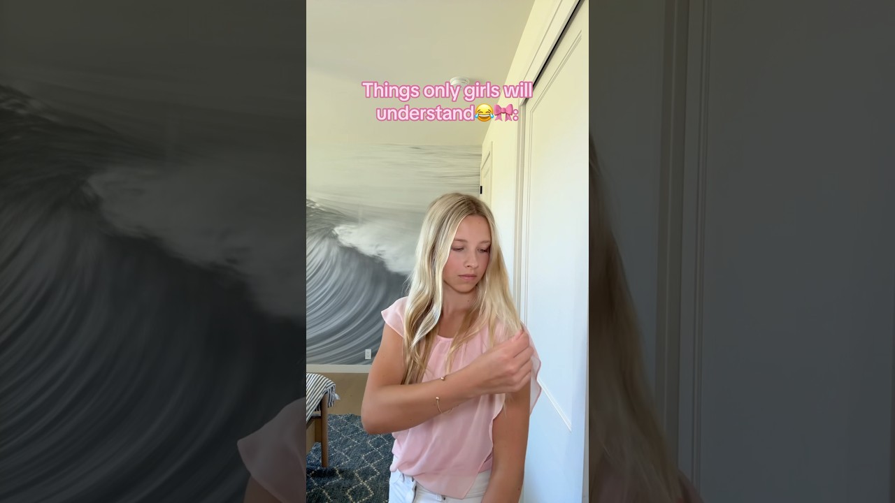 Only girls understand😂💕#shorts #shortsfeed #tiktok #adiaava #trending #relatable #girls