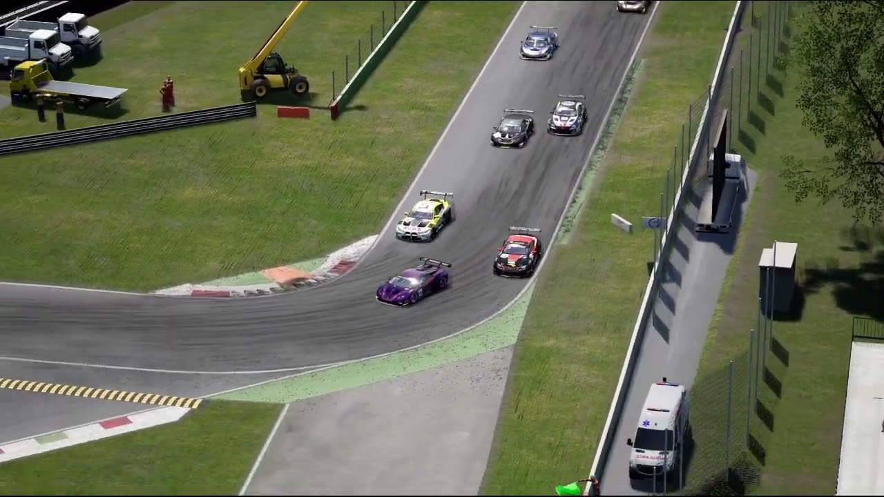 This is how you survive Monza turn 1