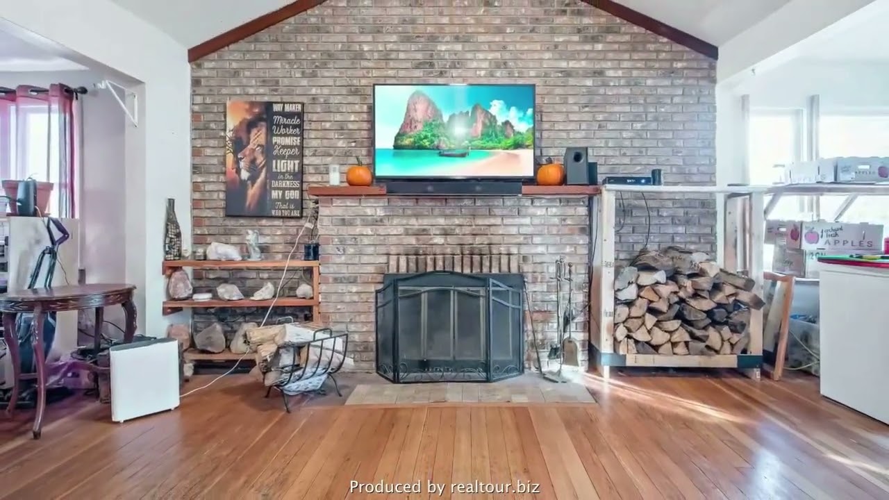 w186 Tombeau Road, Genoa City, Wisconsin 53128