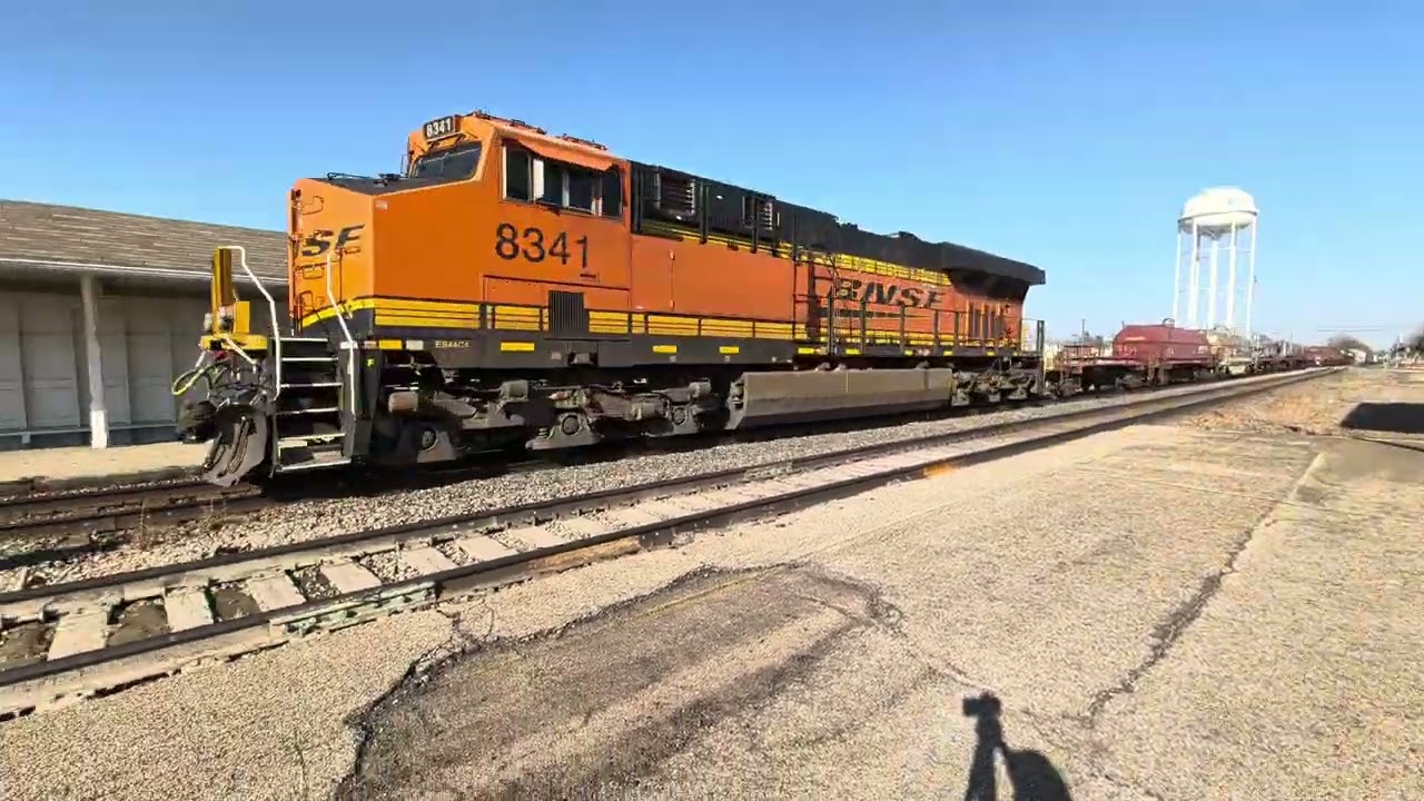Amtrak and freight train meet with Amtrak horn salute