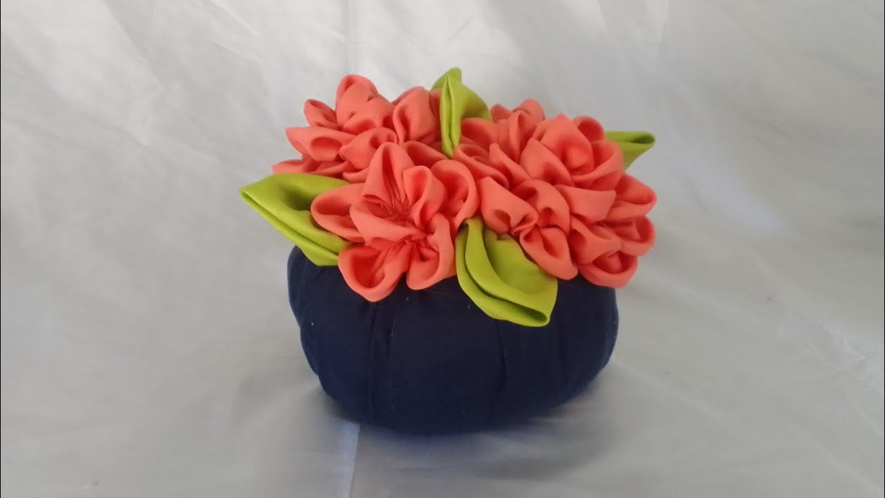 Peso de porta com flores de tecido,artesanato fácil de fazer e vender #pesodeporta #tutorial