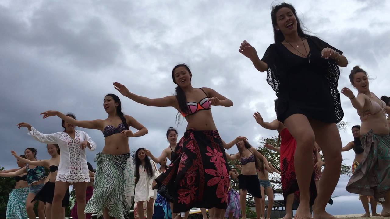 Te Pura O Te Rahura'a: MAREVA TA'U ROTI TITAUA AND TAHITI NUI E on Moorea, Tahitian Dance