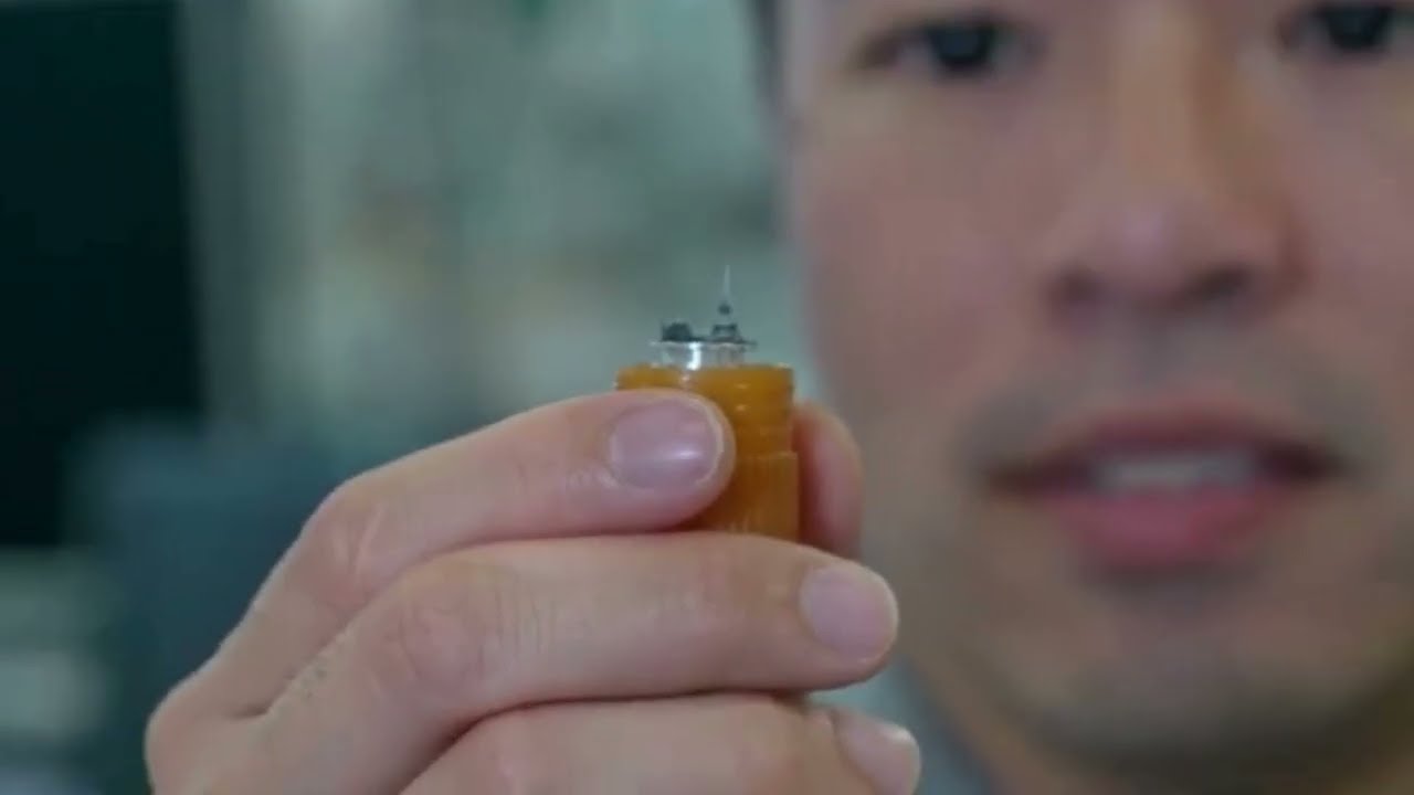 Atto 3D: Democratizing micro-/nanoscale 3D printing for mass-customization