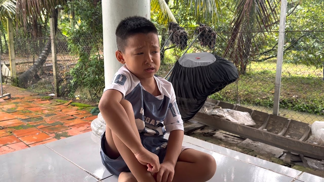 Ngày mưa uống trà với ngoại#socmintv#funny#haihuoc#giaitri