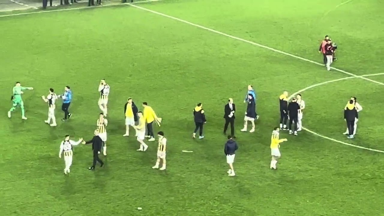 FENERBAHÇE - KASIMPAŞA BATHSUAYİ PENALTI GOL VE SONRASINDA HEP BU DÜNYA HEP YALAN DOLAN TÜM STAD