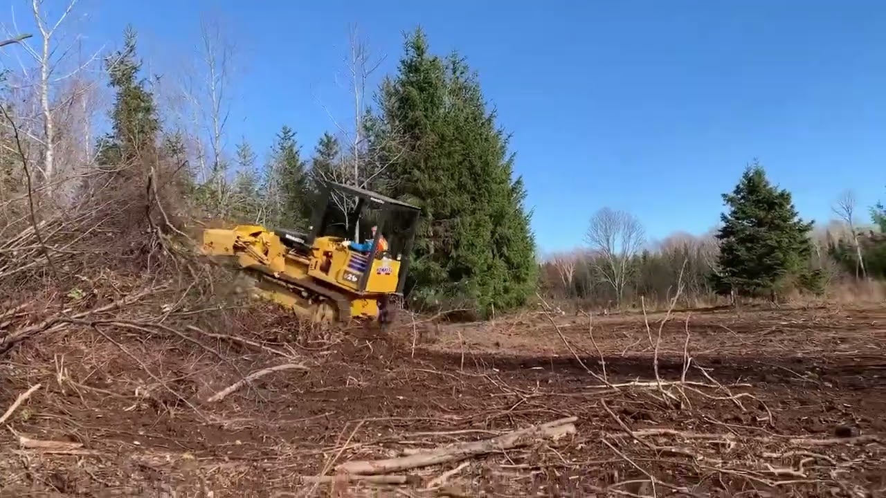Komatsu d21p
