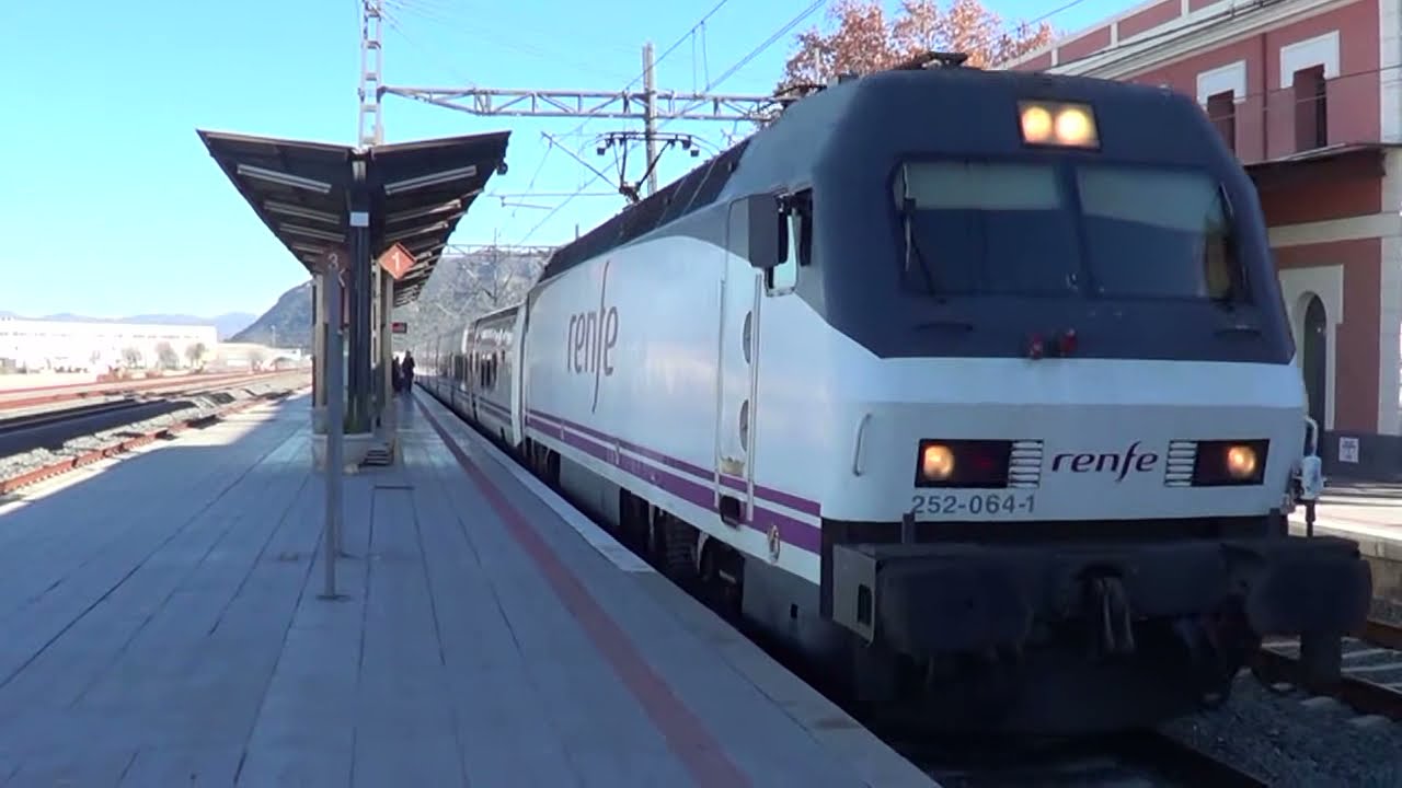 Circulaciones de trenes por la estación de Xàtiva