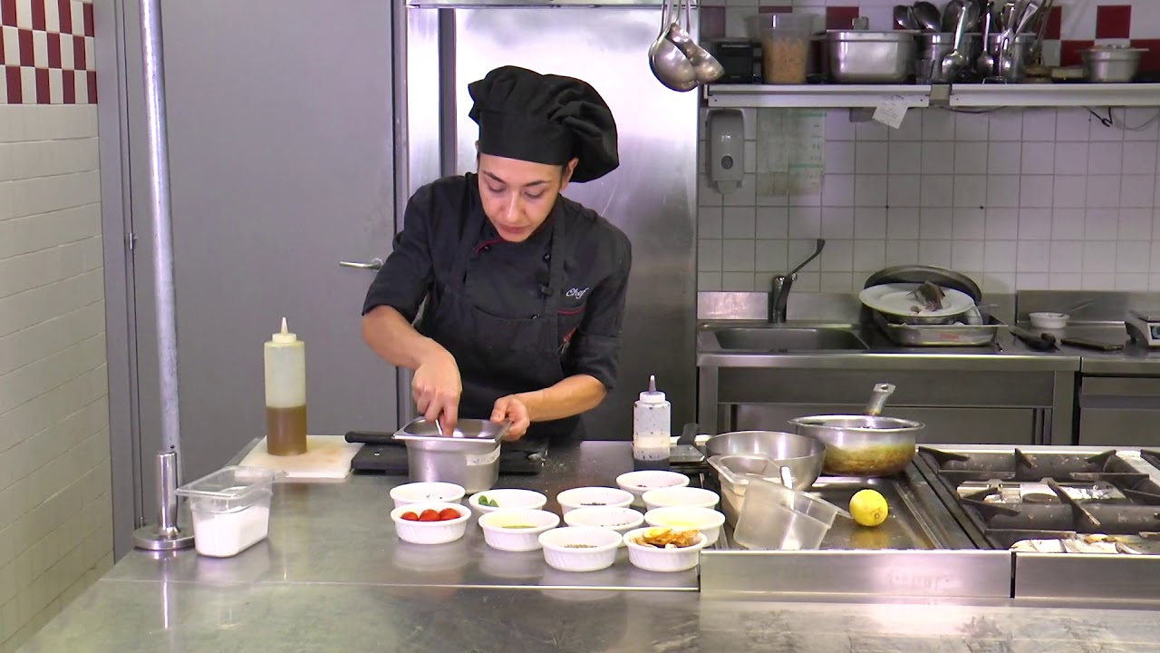 Filetto di Cefalo con patate mantecate e Pomodorino concass&eacute;